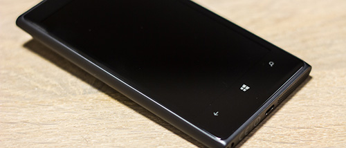 Lumia 920 Review - Liggend